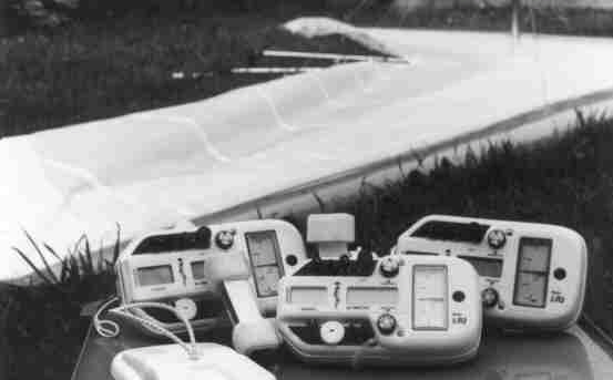 White Lindsay Ruddock LR3s with glider